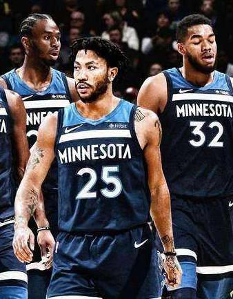  道格拉斯全能发挥，狼队中场核心主宰比赛